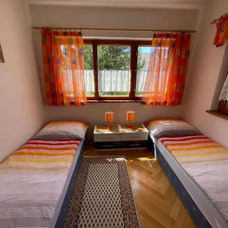 Linde Dovolenkový dom *